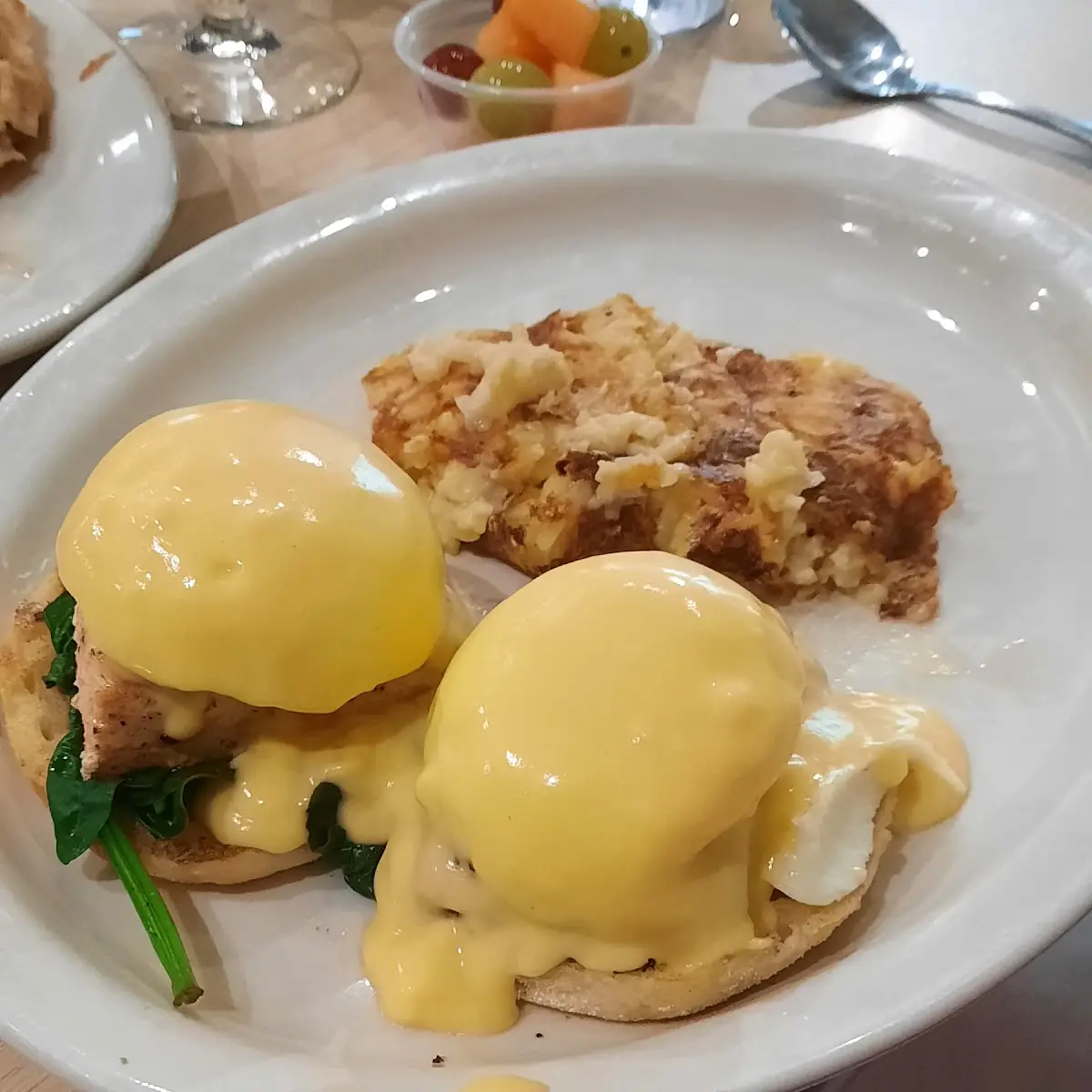 Salmon Benedict