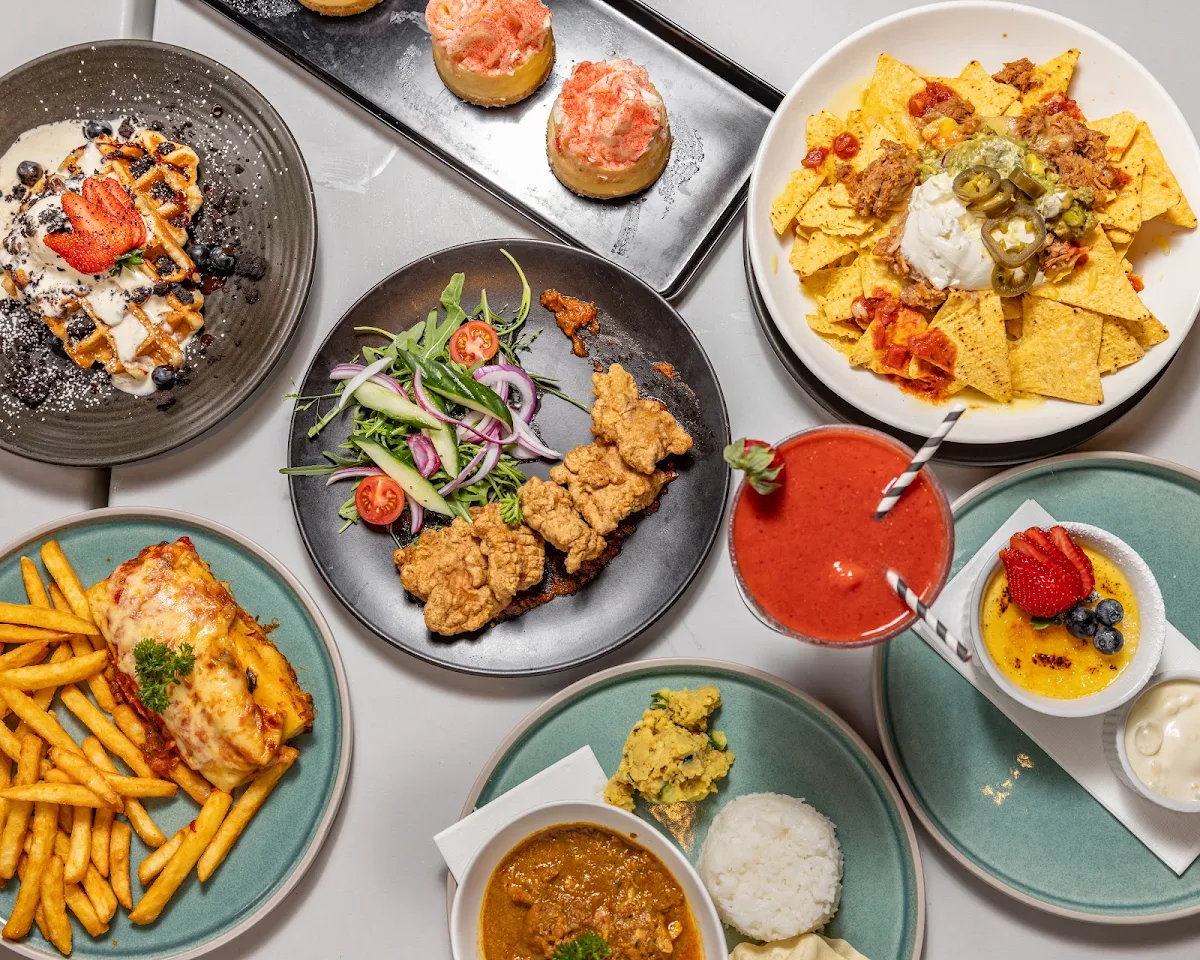 Highlights, Social Cafe, Bar & Restaurant