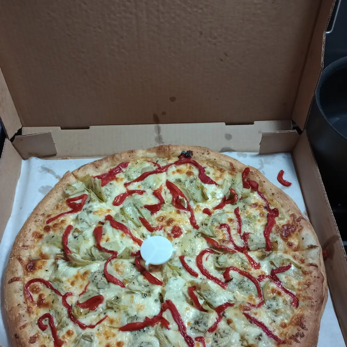White Pizza with Artichoke and Red Pepper