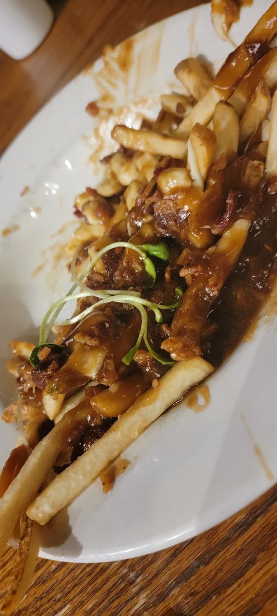 Bullwheel Poutine