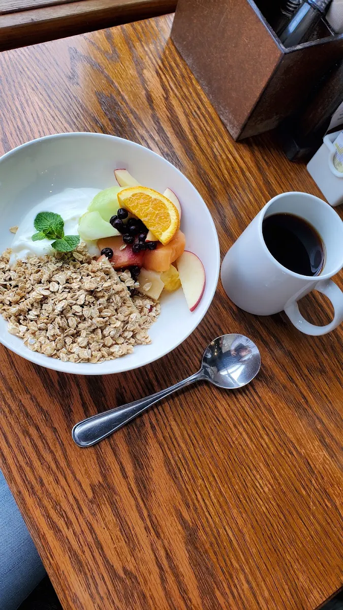 Yogurt and Granola, Bullwheel