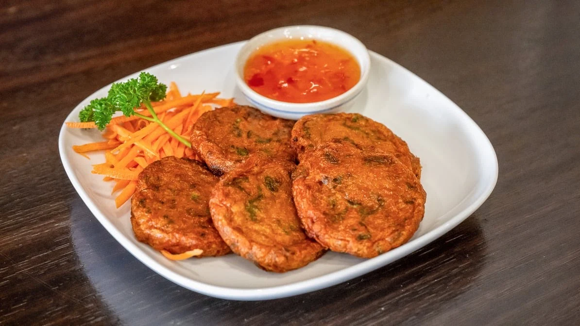 Highlights, Ploy Thai