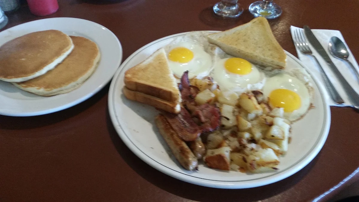 Highlights, Early Bird Cafe