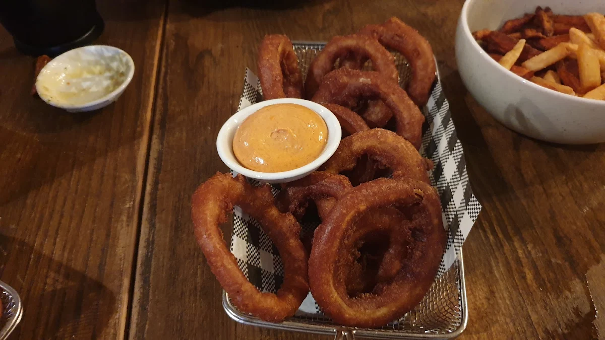 Onion Rings, Cruise Bar & Restaurant