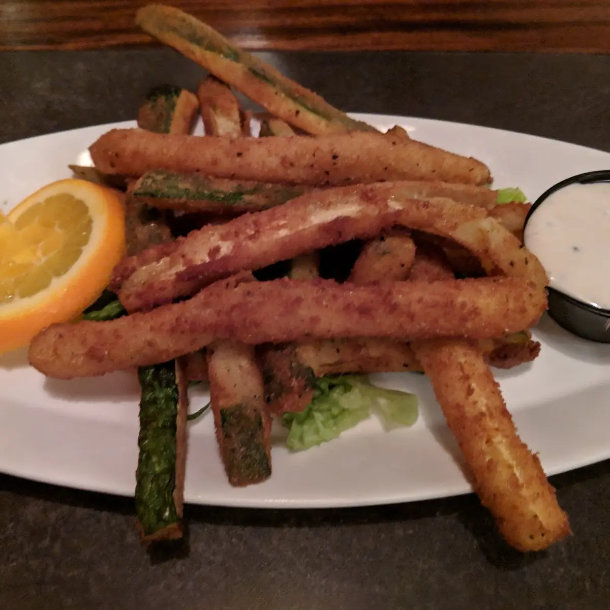 Fried Mozzarella Sticks with Marinara Dipping Sauce