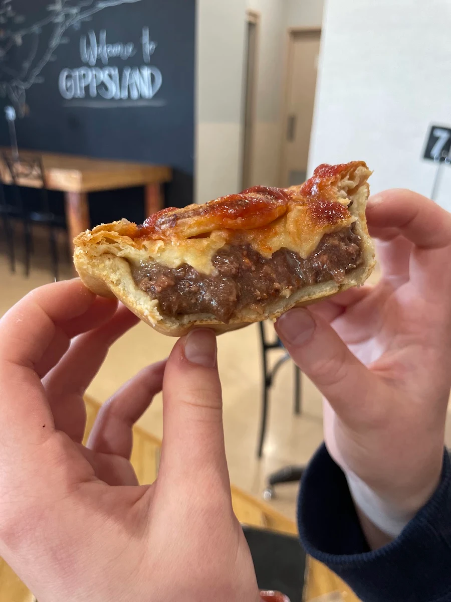 Meat Pie Maggot Bag, Kelly's Bakery, Cafe & Bakehouse