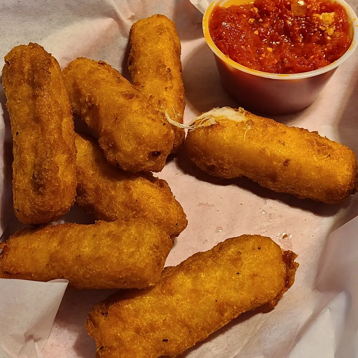 6 Mozzarella Sticks