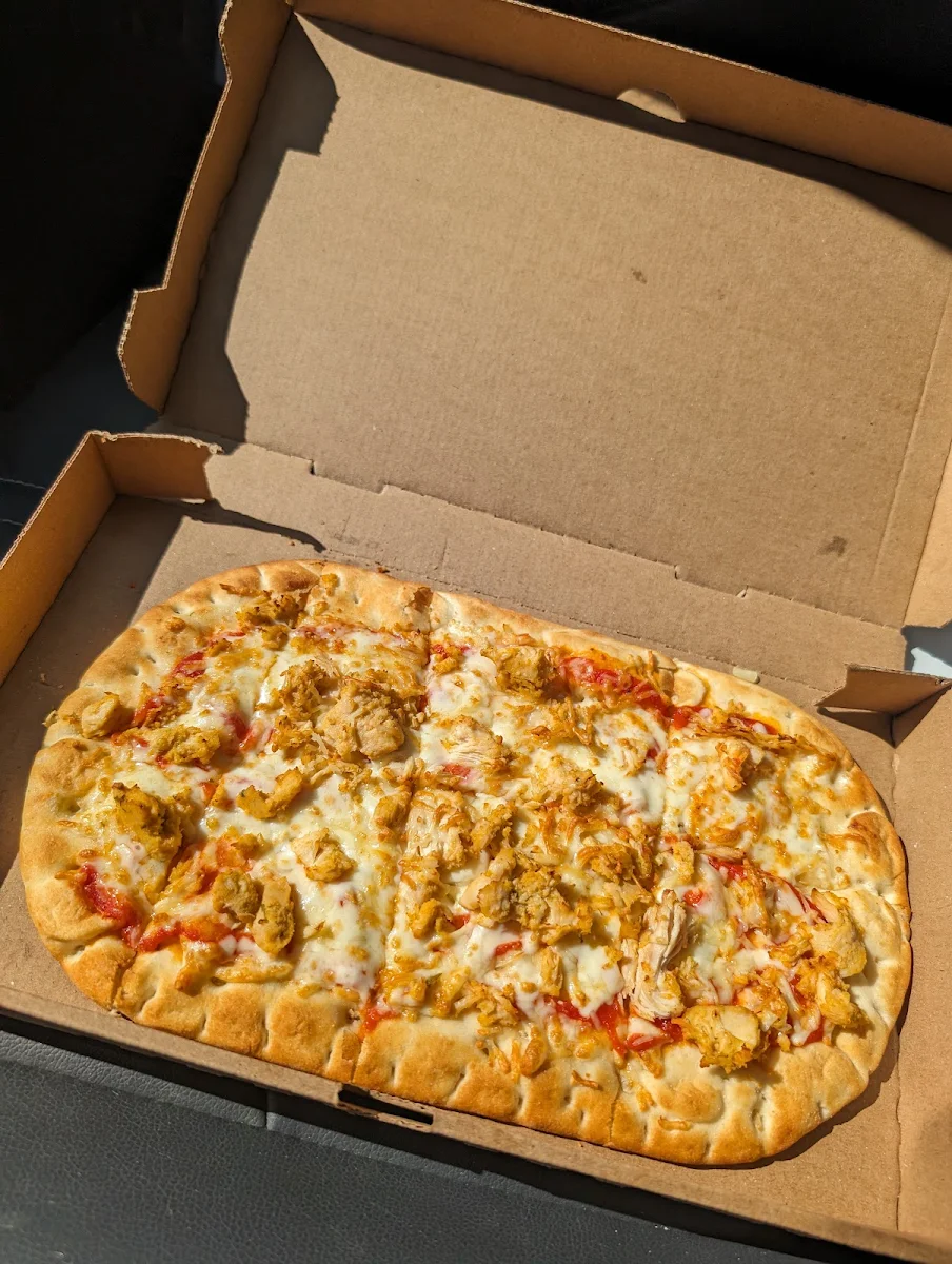 Chicken Parmesan Flatbread Pizza