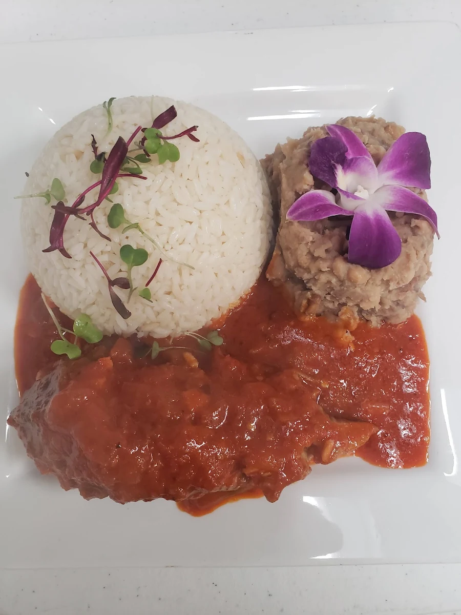 Steamed Rice and Stew Beans