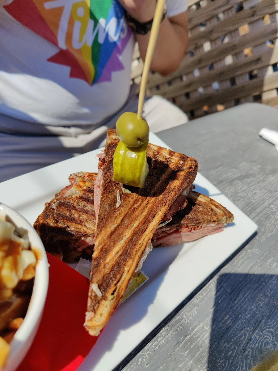 Reuben Sandwich, Kaytoo Restaurant & Bar