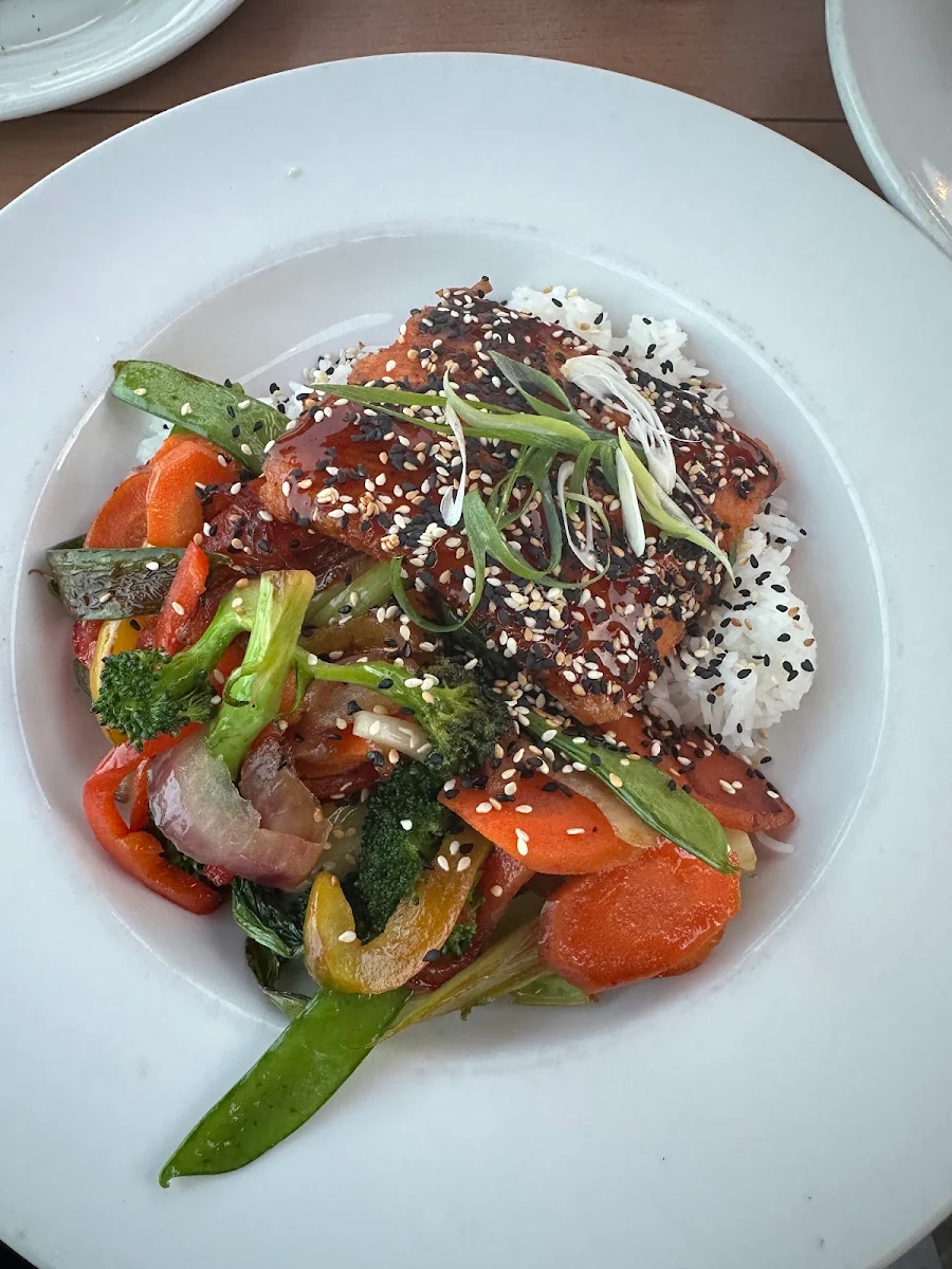 Salmon Teriyaki Bowl, Kaytoo Restaurant & Bar