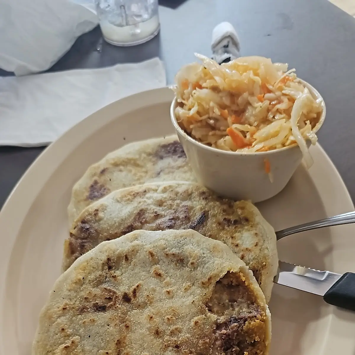 Pupusas Revueltas Chicharron
