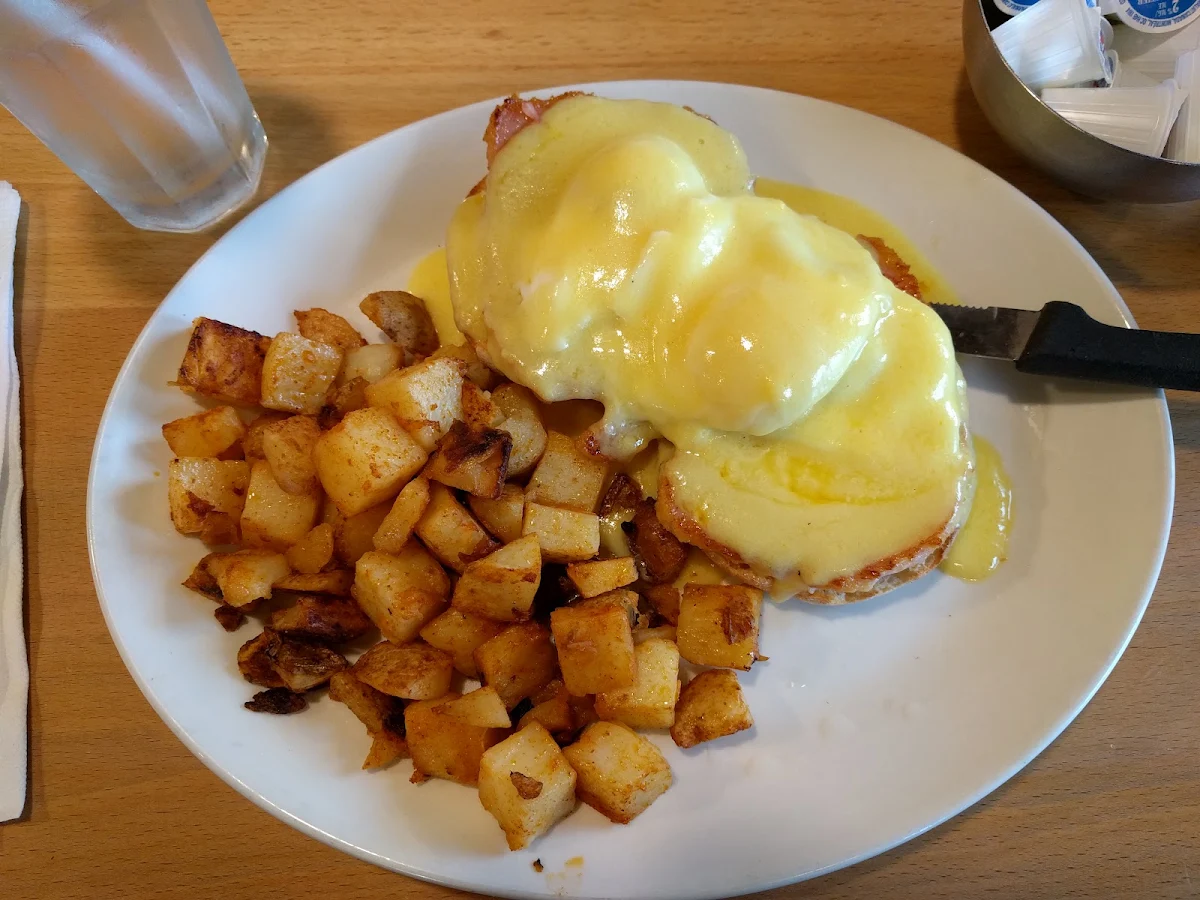 California Benedict, Sunset Grill