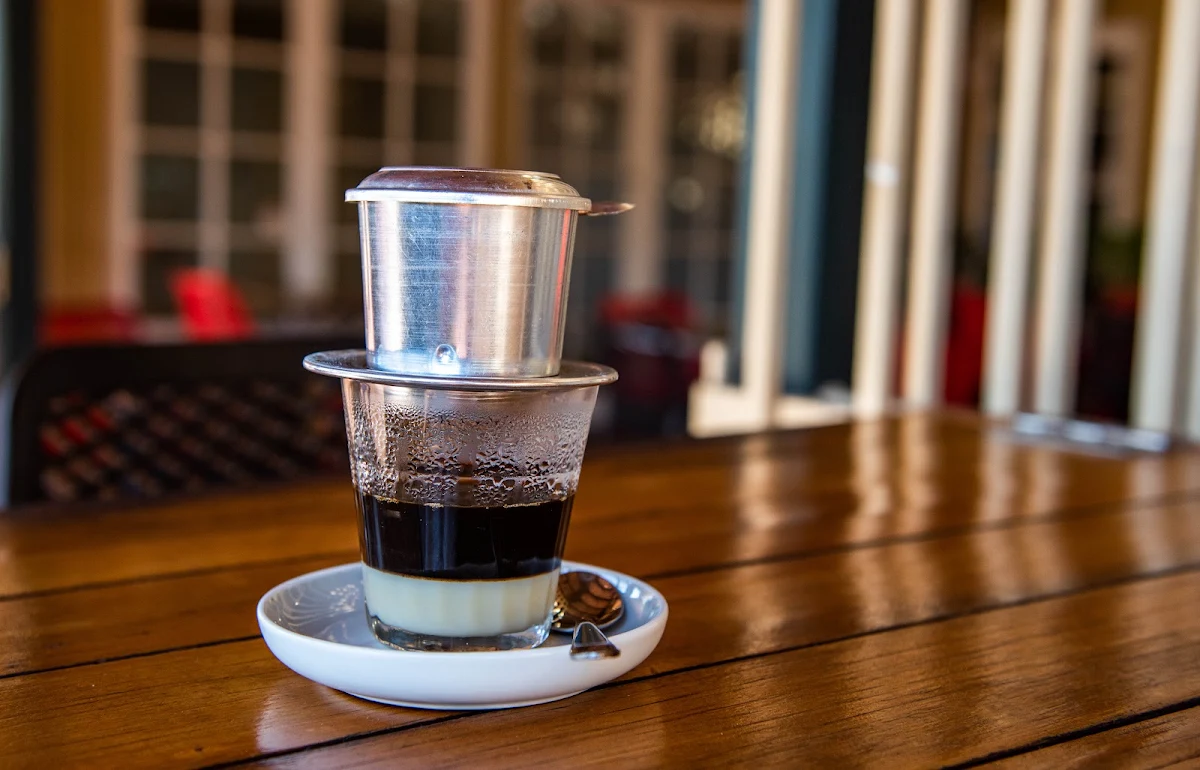 Café Sua Nong, Mr Saigon