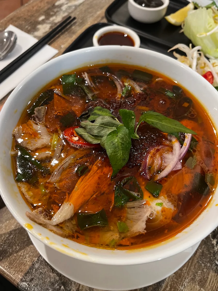 Highlights, Mr Saigon