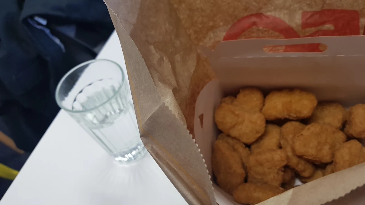 Nuggets, McDonald's Plaza Metro George St