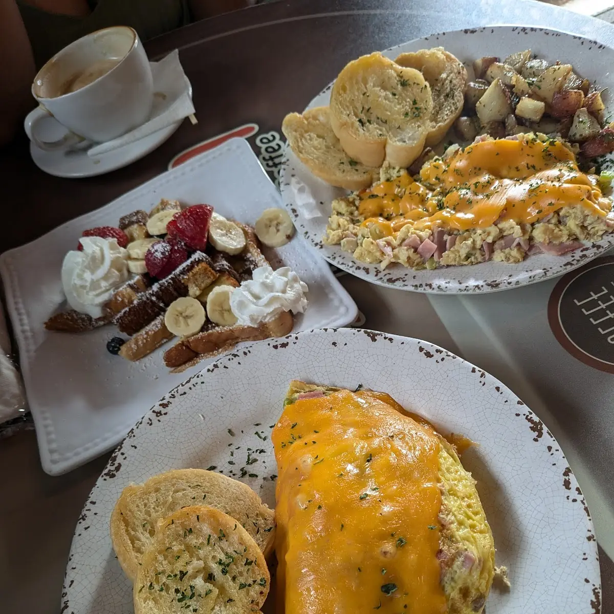 Tostadas Francesas Y Omelette