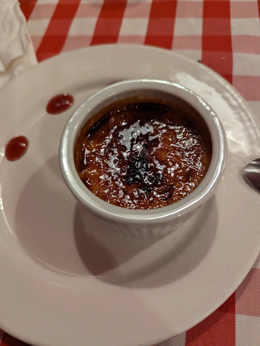 Creme Brule, Trattoria Caffè Italia