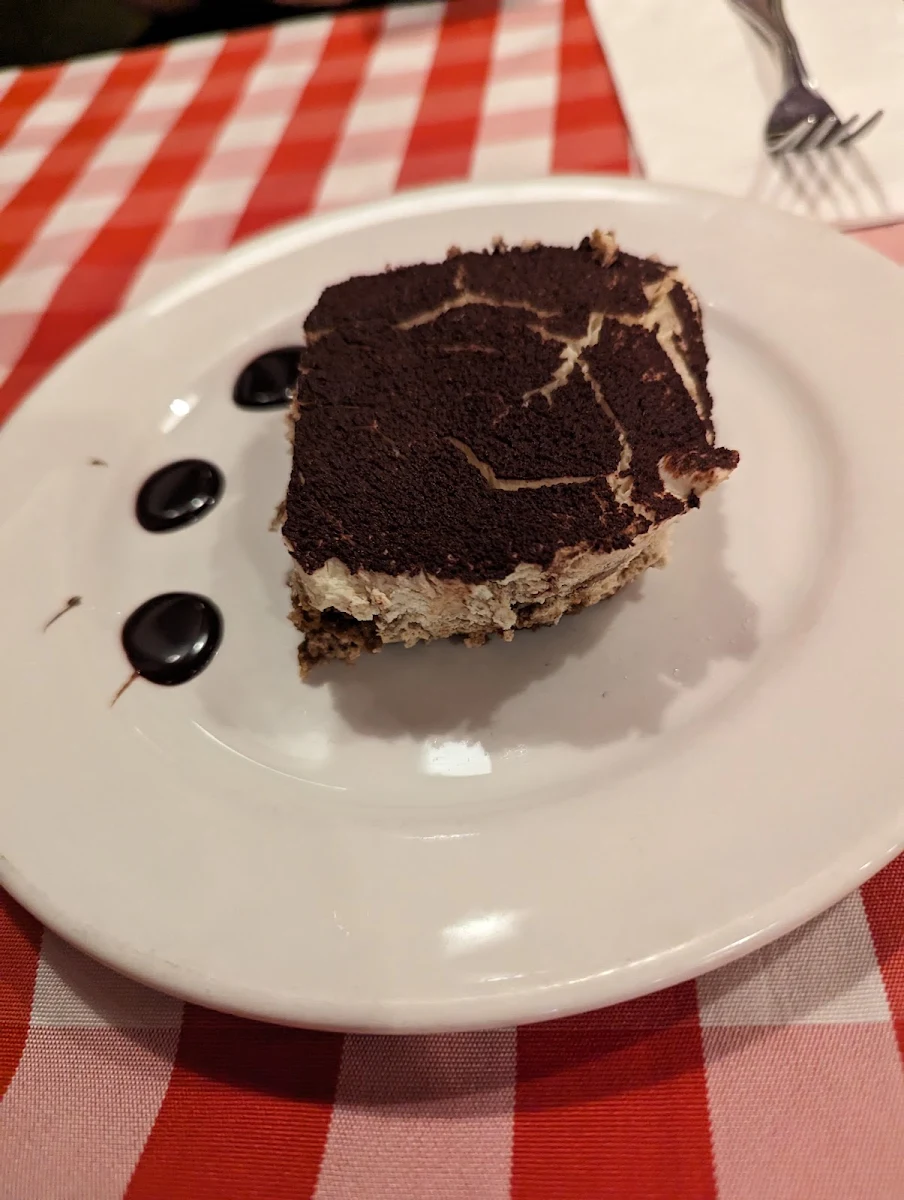 Tiramisu Cake, Trattoria Caffè Italia