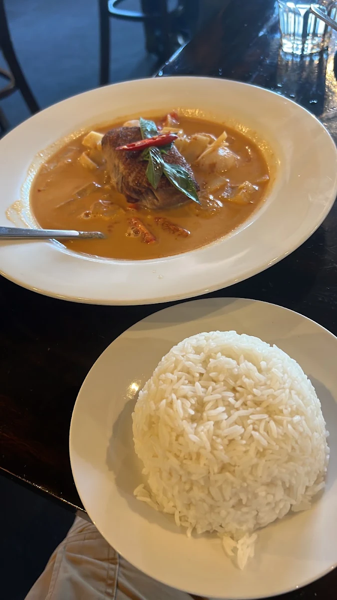 Roasted Curry Duck, Limlong Thai Restaurant