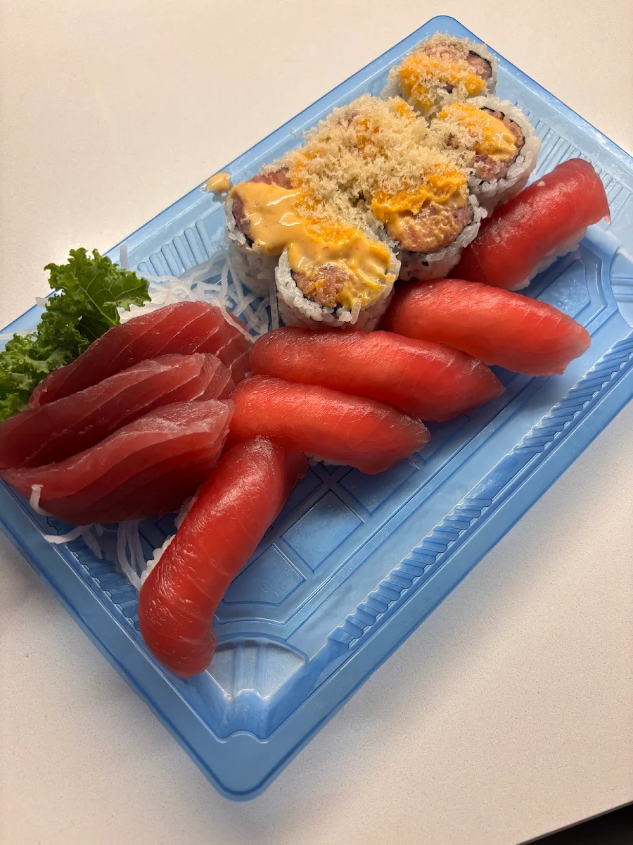 Salmon Lover Set 14, Hana Sushi
