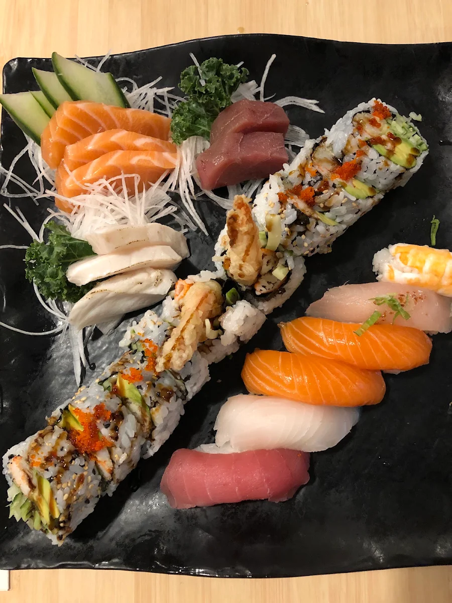 Sashimi Maki Combo 2, Hana Sushi