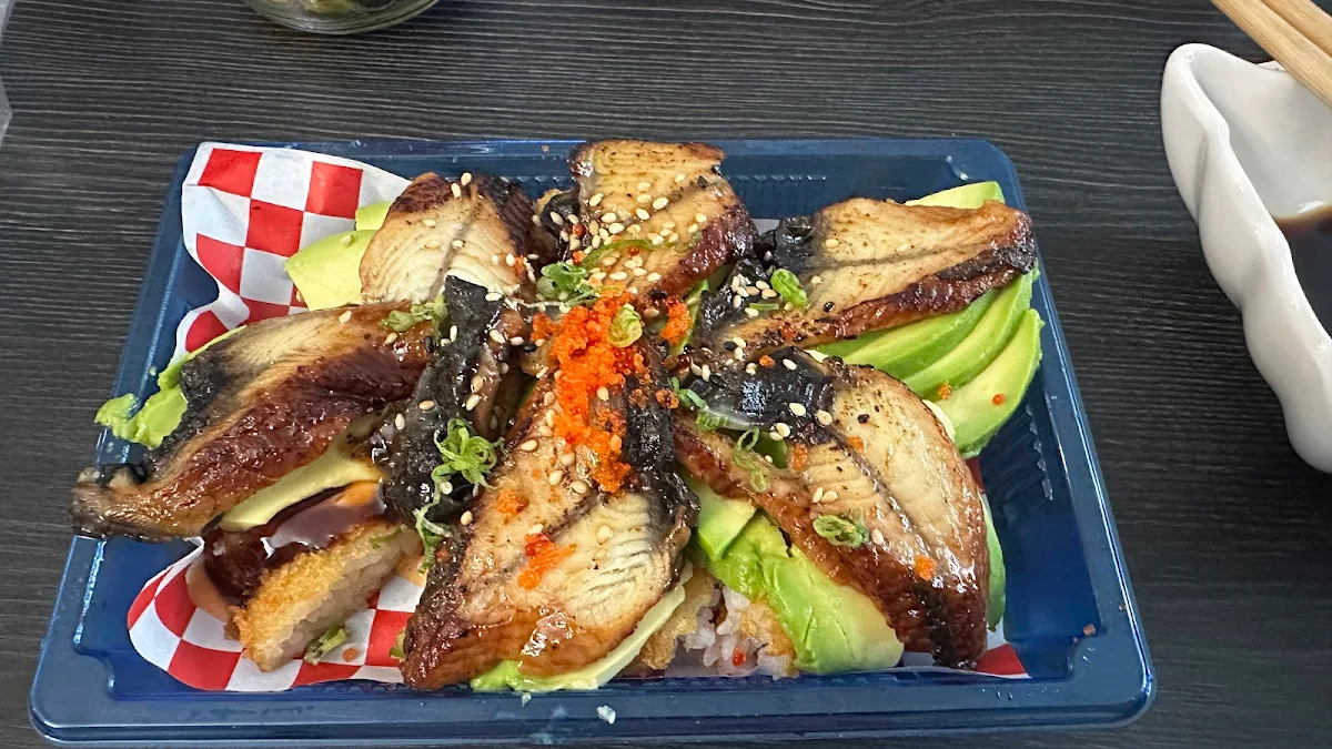 Unagi Pizza, Hana Sushi