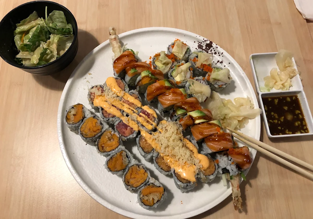 Yam Tempura Roll, Hana Sushi
