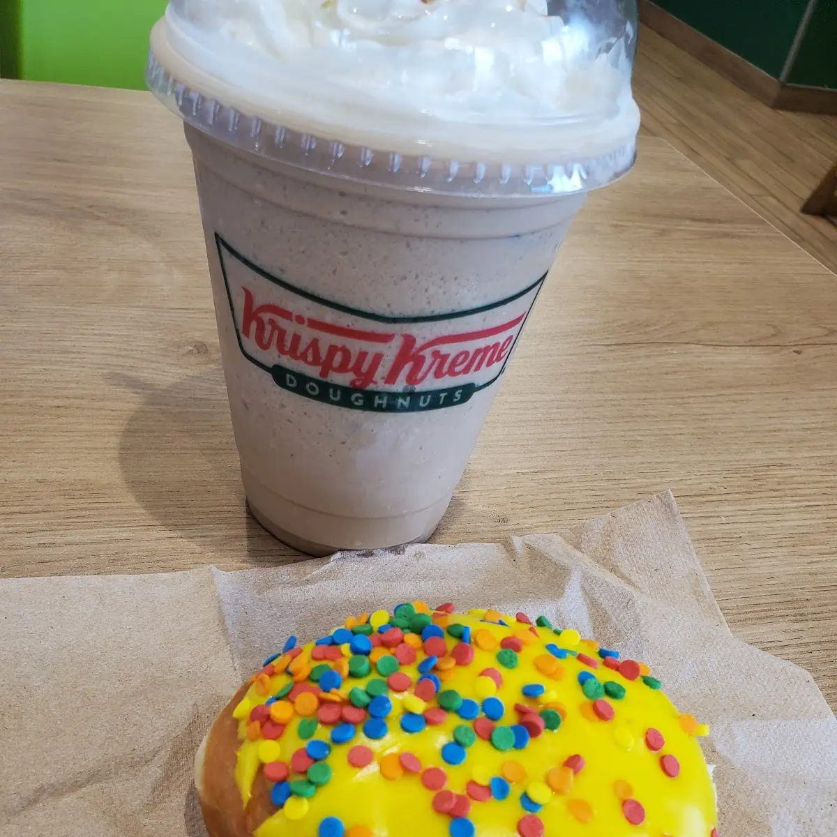 Donuts and Caramel Frappe