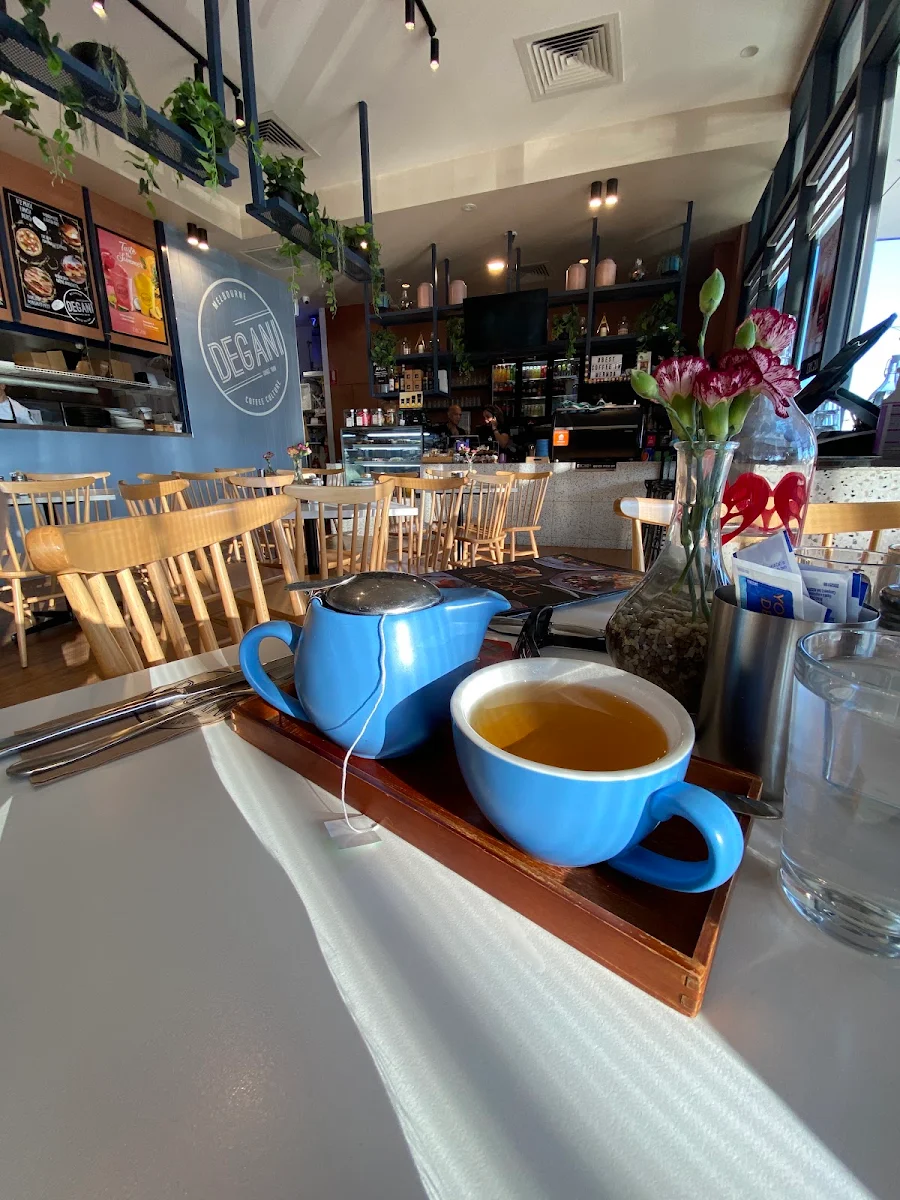 Chrysanthemum Tea, Degani Mernda Junction