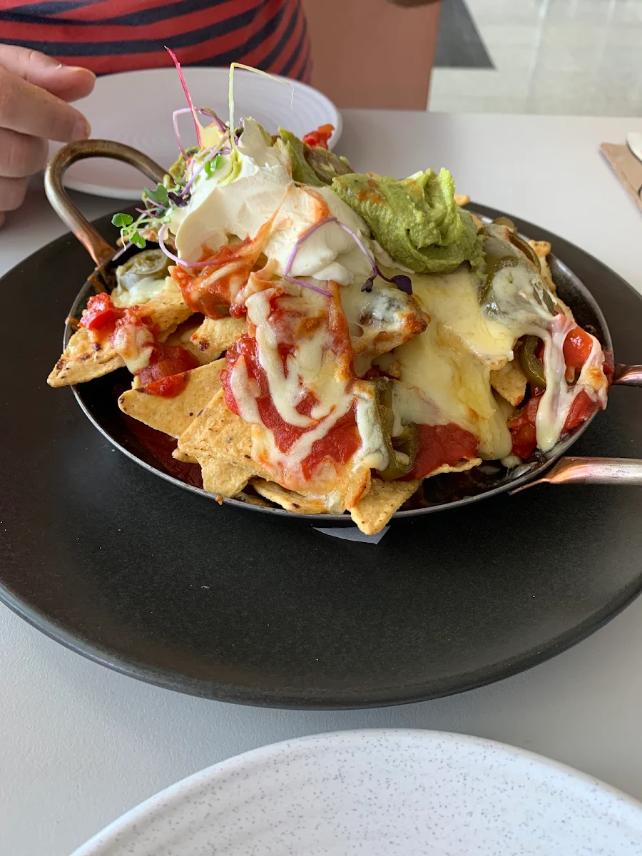 Nacho Eggs, Degani Mernda Junction