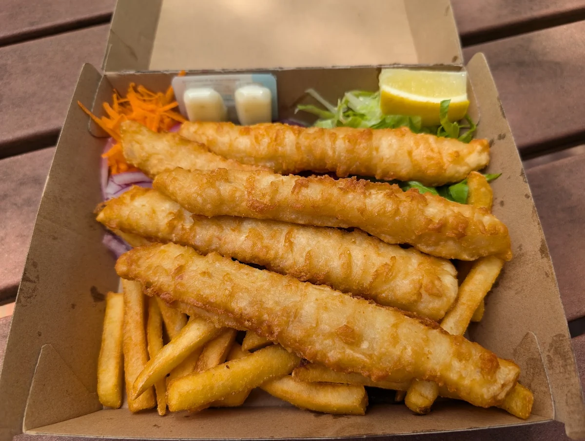 Flathead Tails Chips & Salad