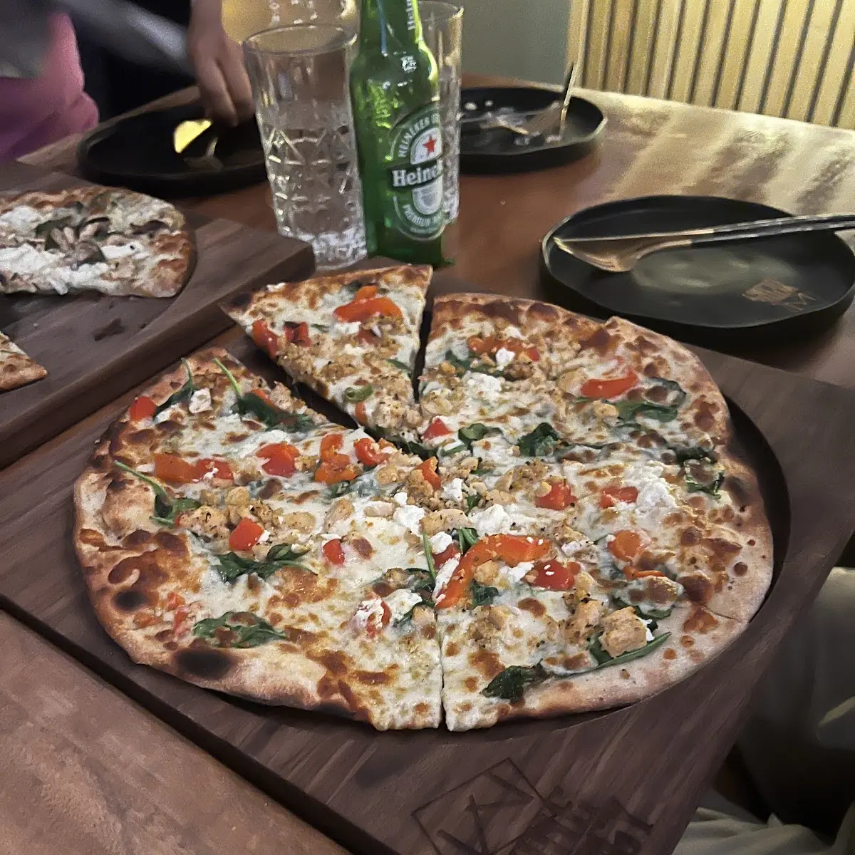 Chicken Pizza, Wineology