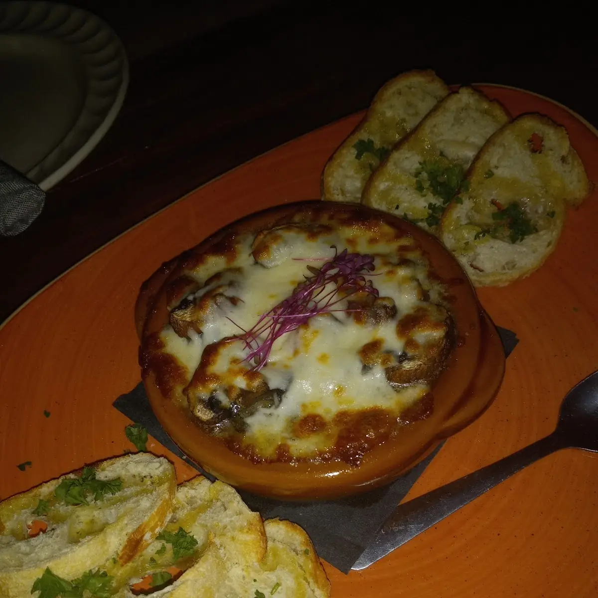 Escargot & Mushrooms in Garlic, Wineology