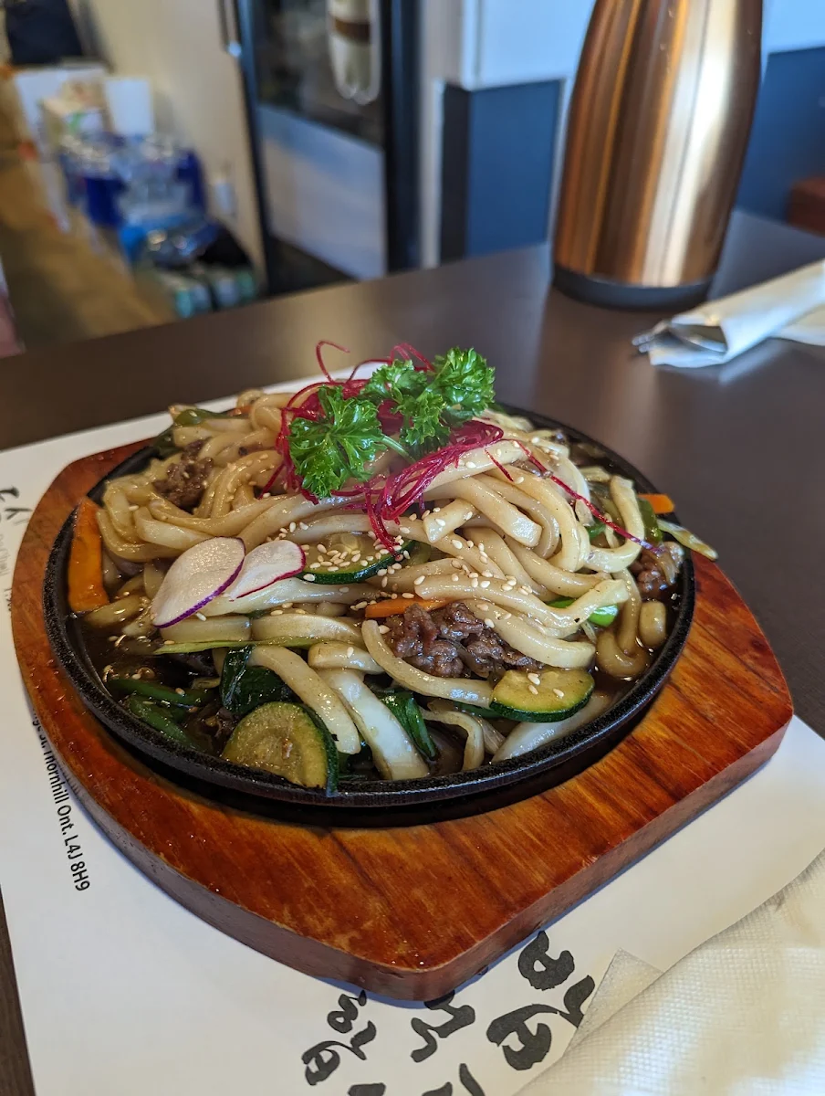 Chulpan Bokeum Udon, De Chou