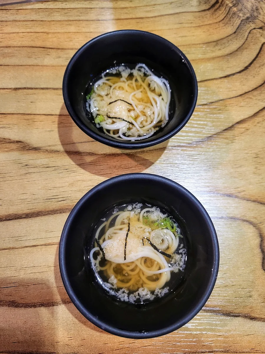 Free Noodles, De Chou