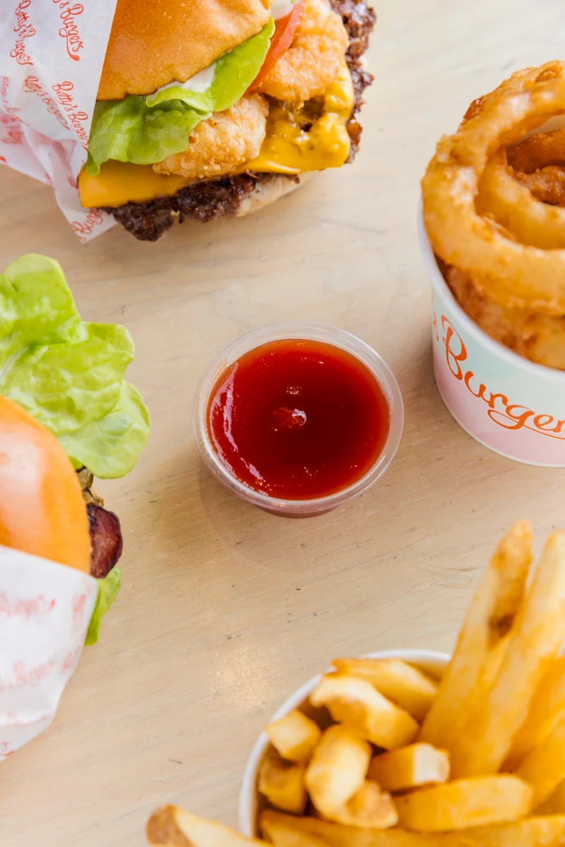 Highlights, Betty's Burgers