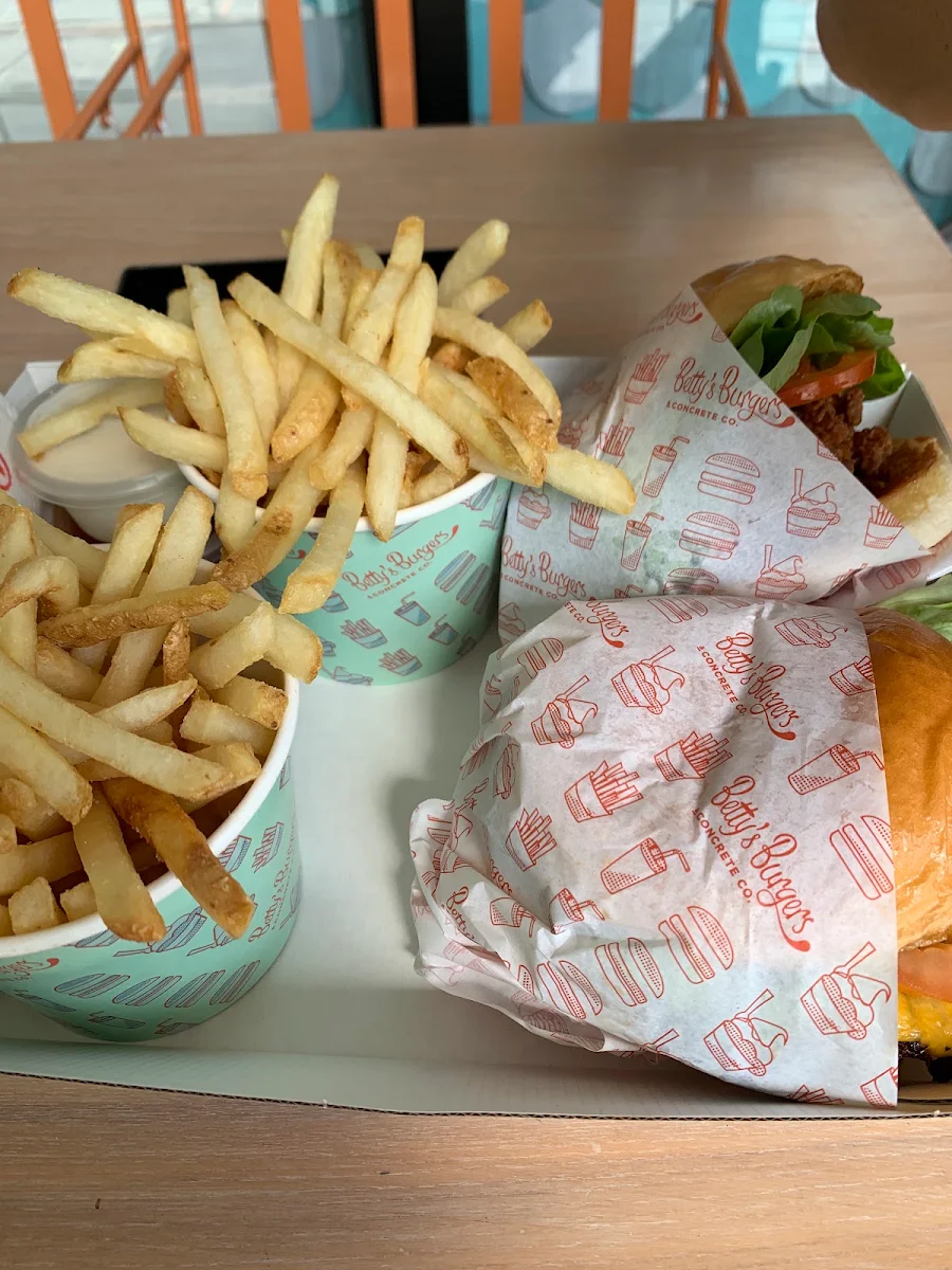 Service Was Great, Betty's Burgers