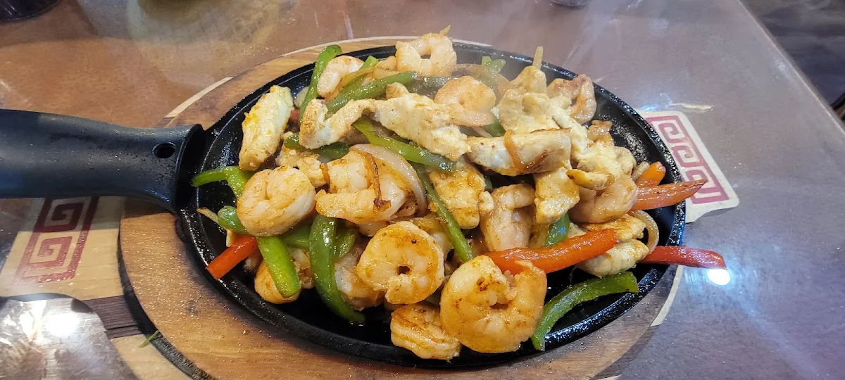 Sizzling Shrimp Fajitas