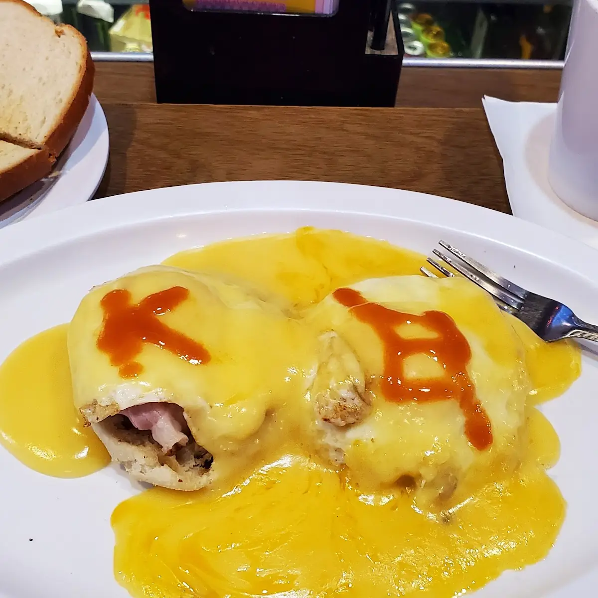 Eggs Benedict