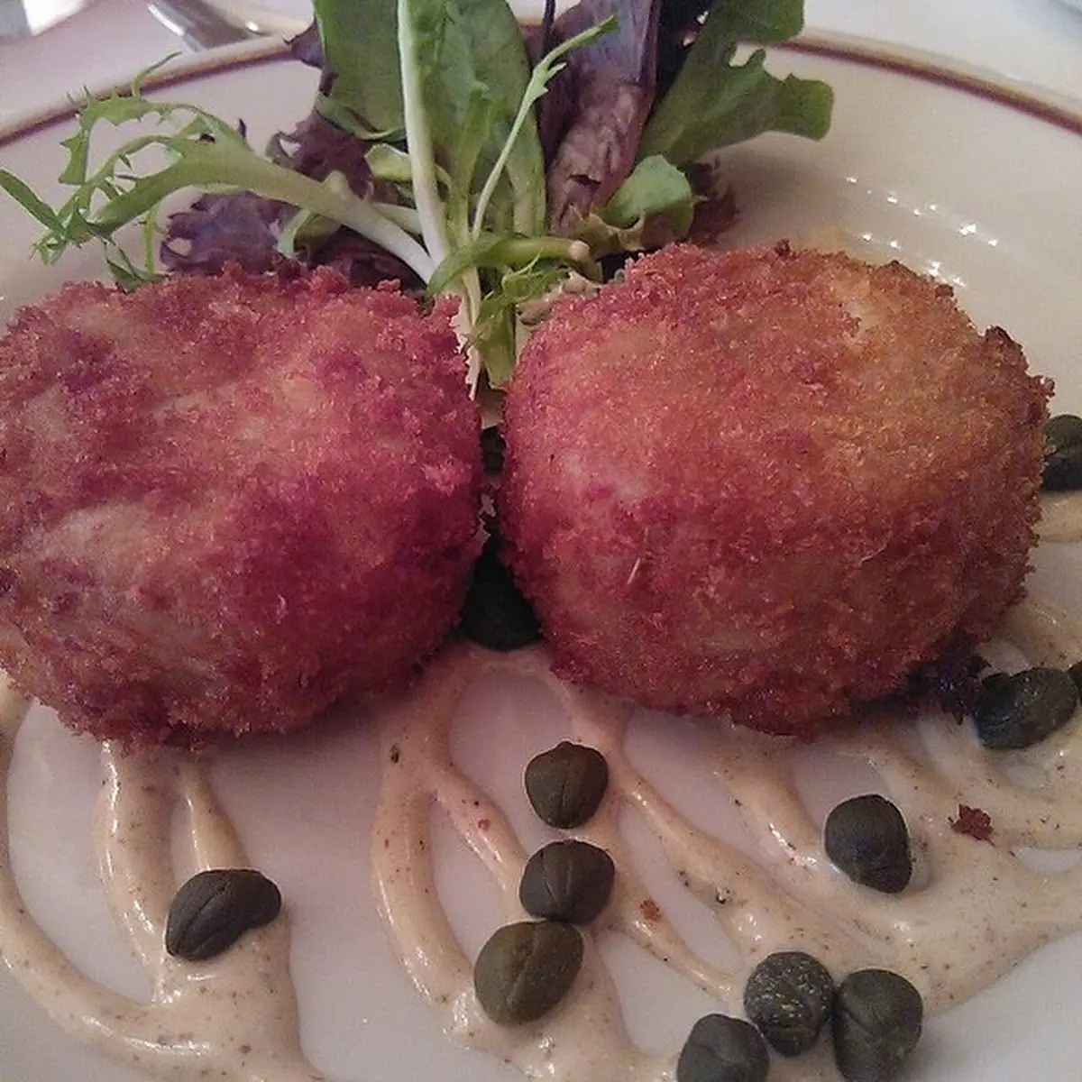 Arnaud's Crab Cakes