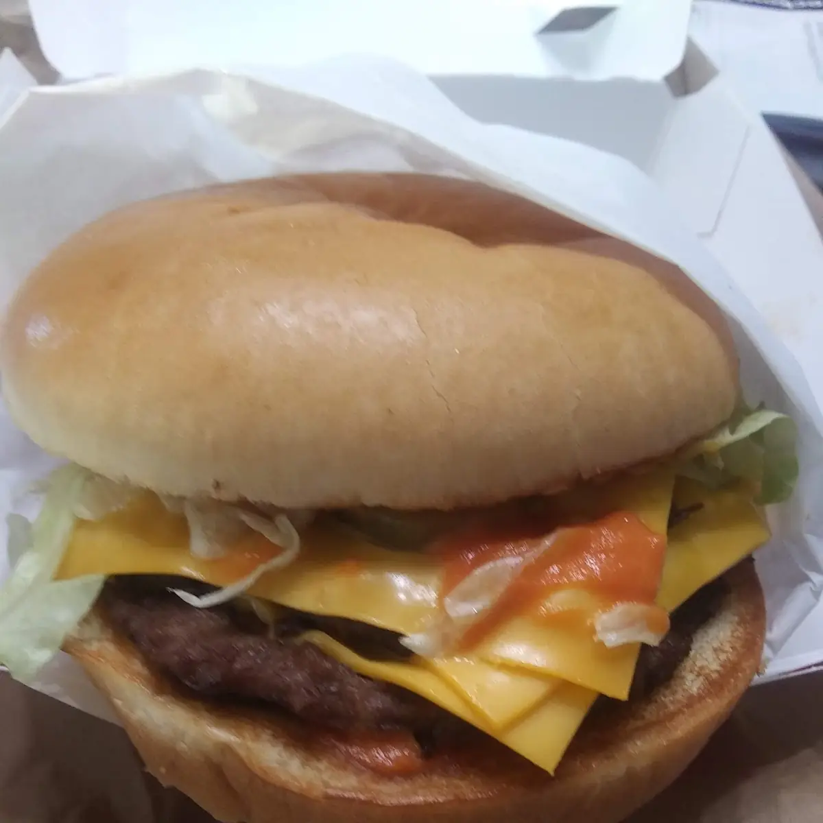 Jumbo Jack Cheeseburger