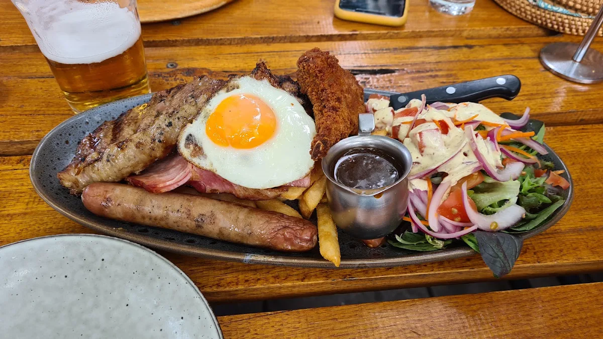 Mixed Grill Platter, The Bridge Hotel Bendigo