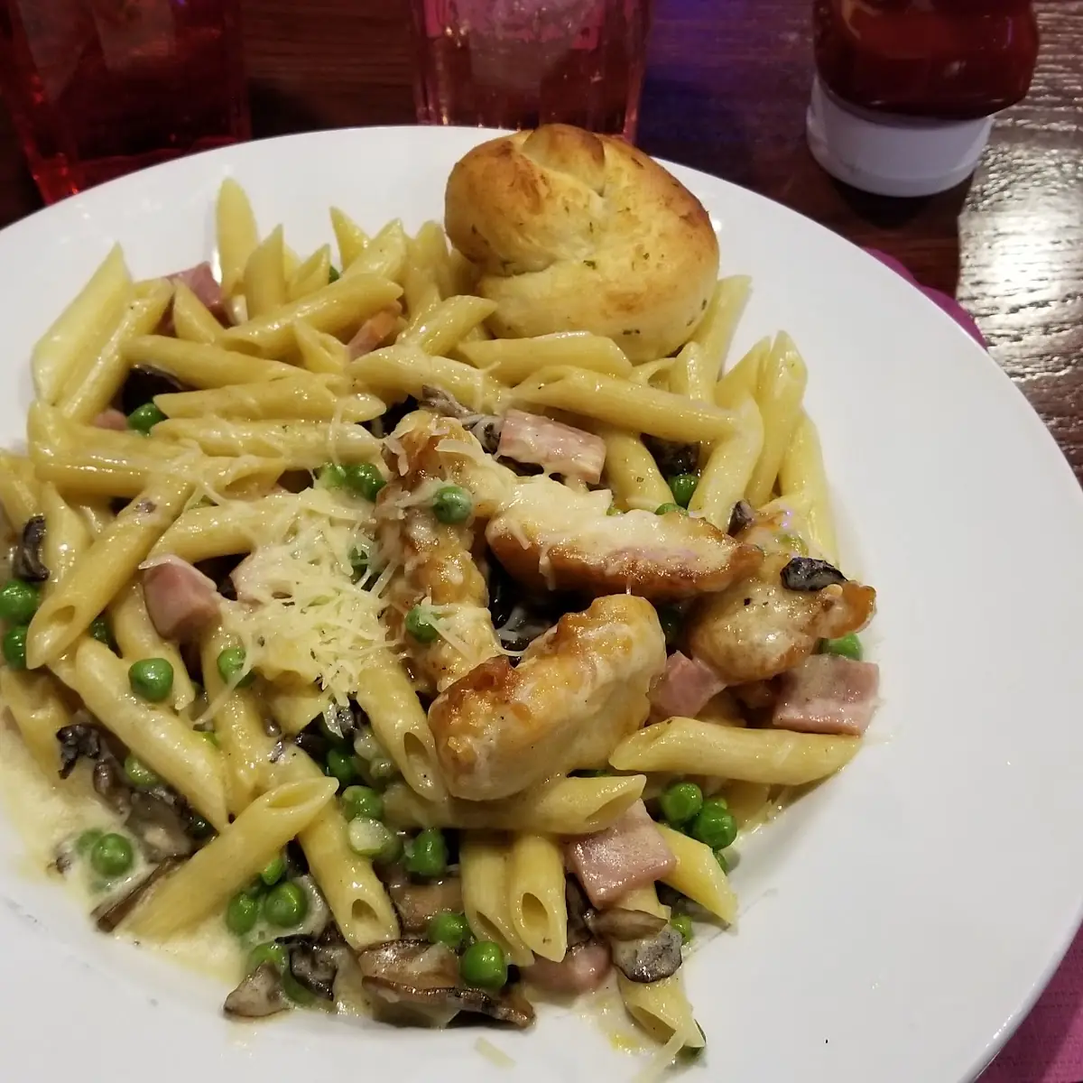 Sauteed Chicken Carbonara Pasta