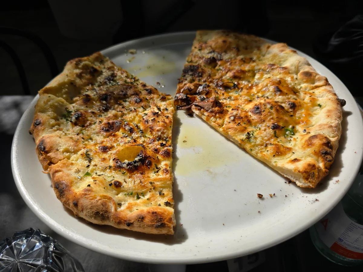 Highlights, Georges On Sorrento