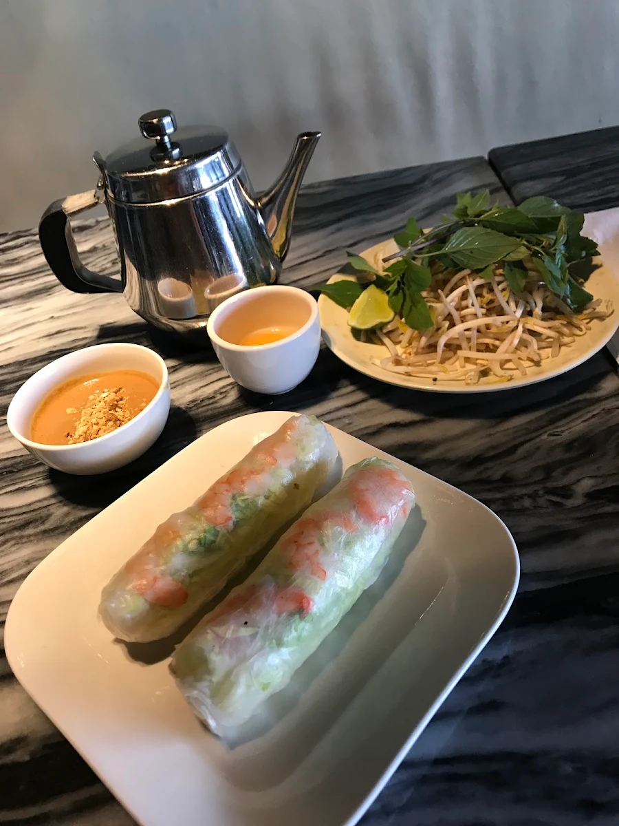 Steamed Rice Rolls with Peanut Sauce