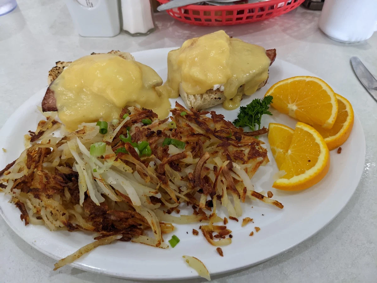 Eggs Benny with Homemade Bread