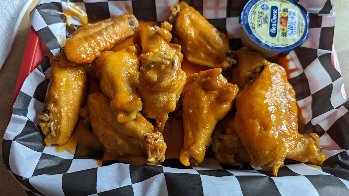 Wings Medium