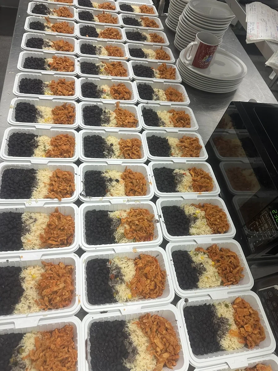 Lunch Box 6 Black Beans Rice and Pork Stew, Sabor Chapin