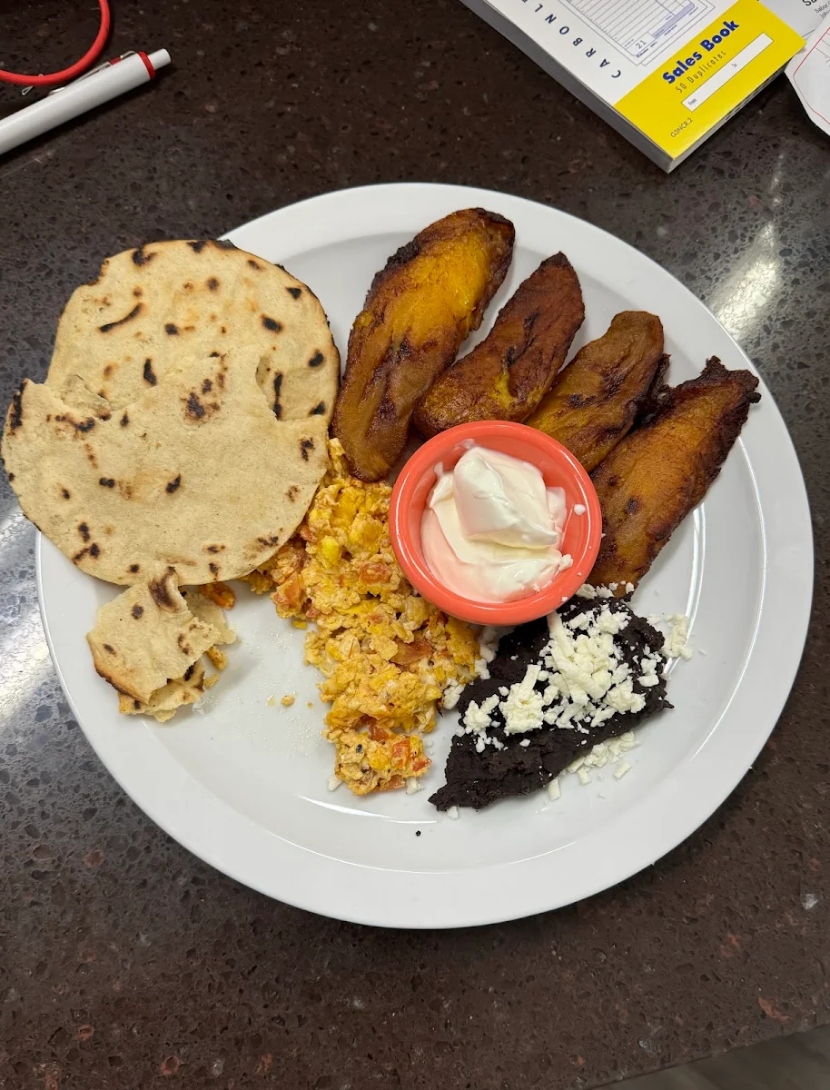 Spanish Breakfast Plate, Sabor Chapin